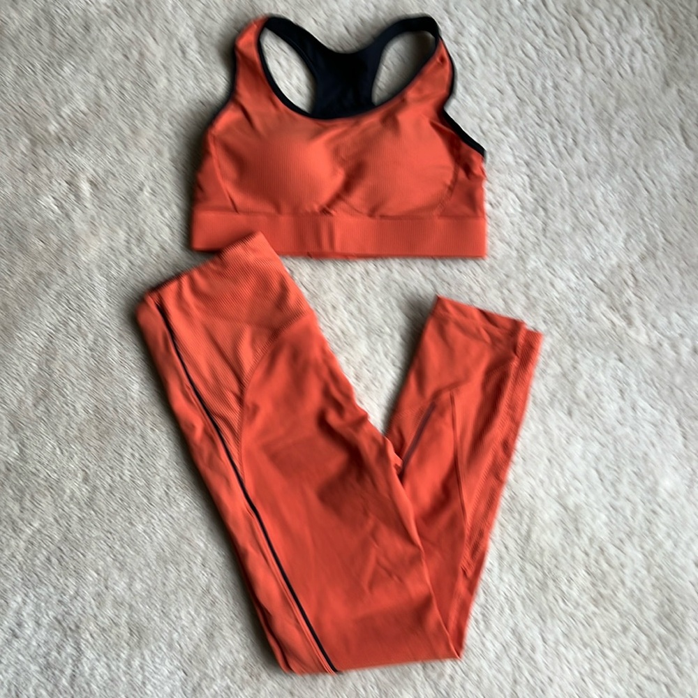 Zyia Active workout set - adjustable bra (L) & ribbed leggings 7/8 24” (14-16)